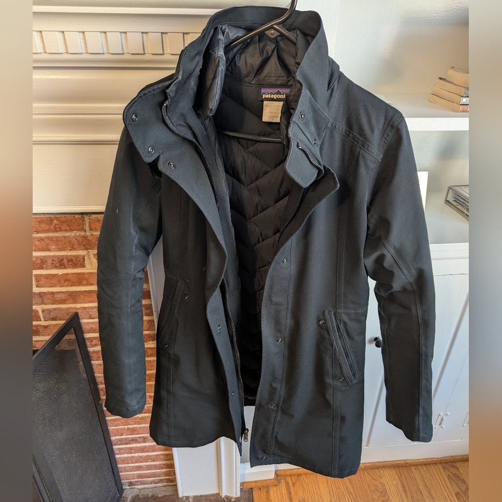 Patagonia Women's Black Parka Jacket